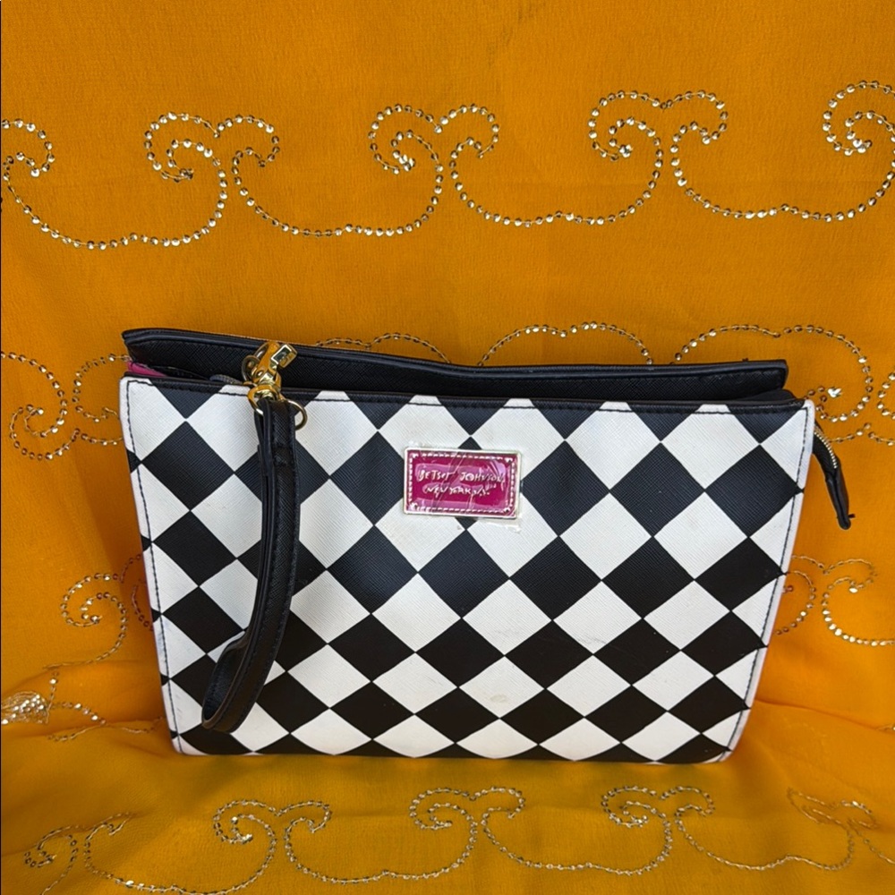 Betsey Johnson Black and White Diamond Clutch - Picture 3 of 11